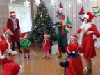 Nykštukų susitikimas su Kalėdų seneliu ir Elfe